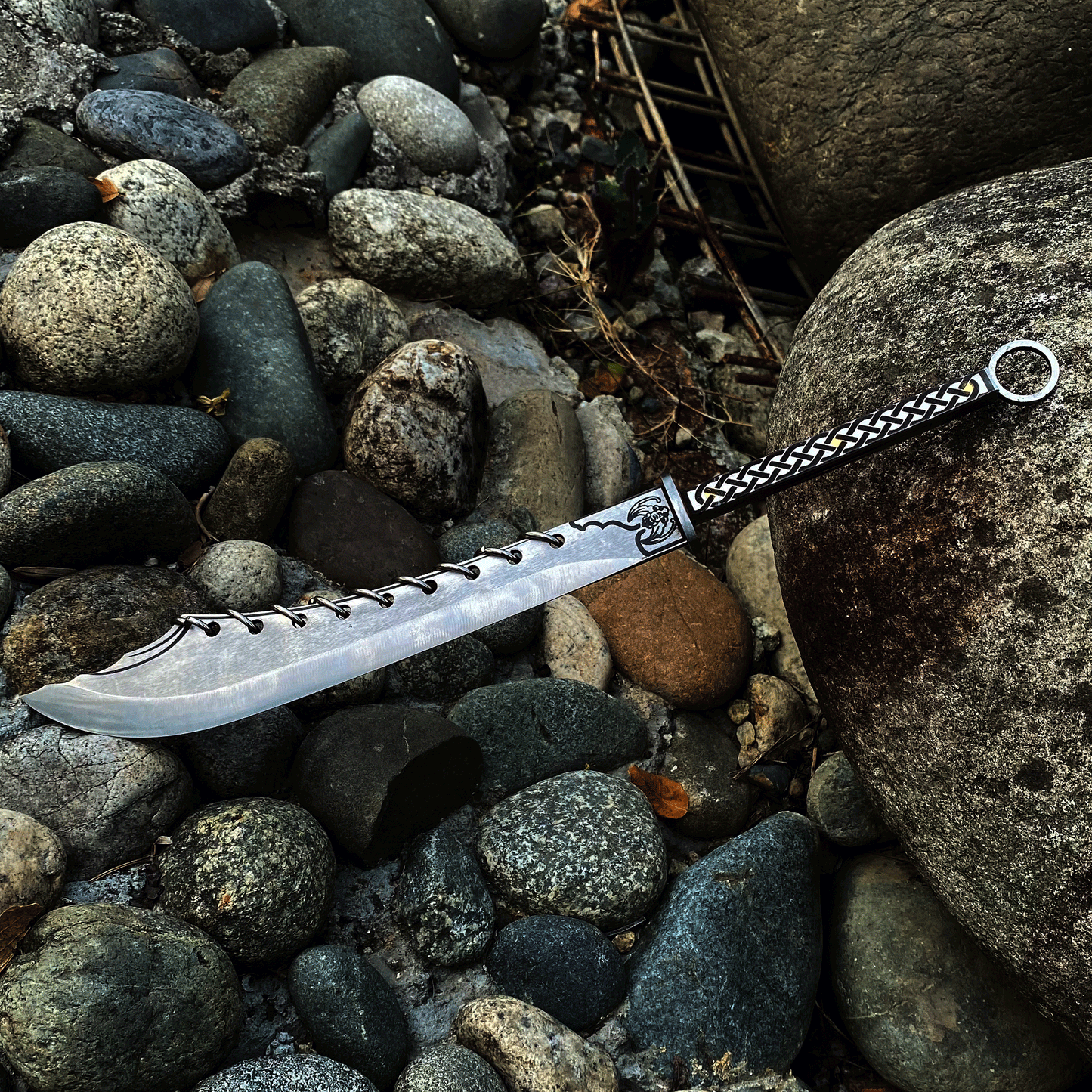 Hand-Forged Nine-ring Broadsword Miniature 32CM/12.6"