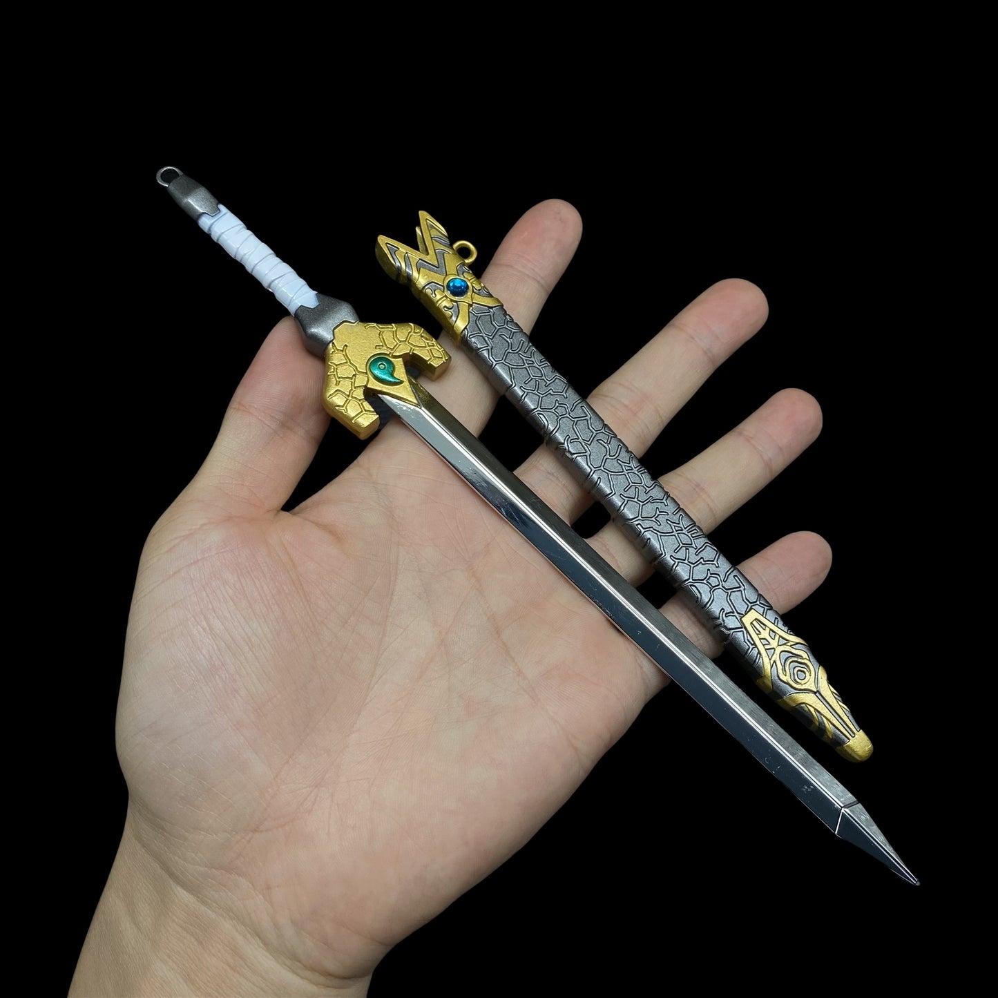 Classical Anime Ninja Props Metal Crafts For Collection