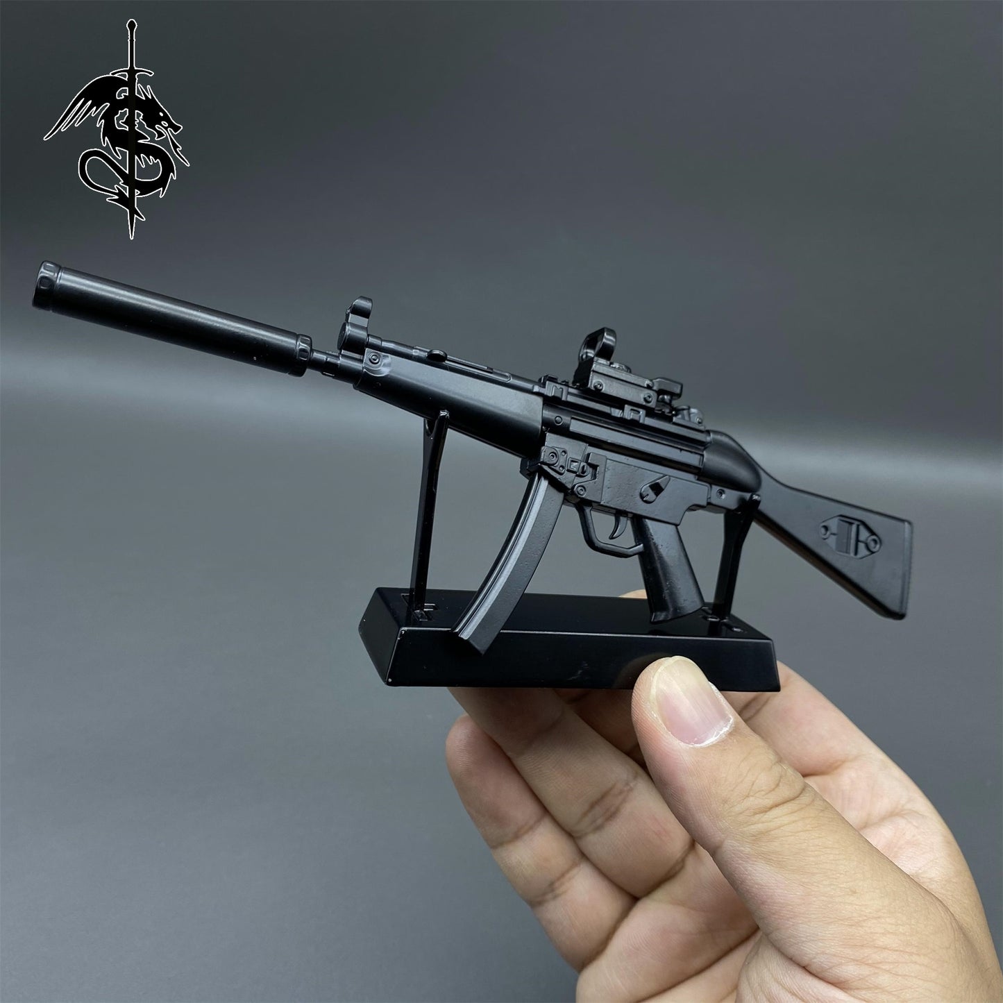1:5 Arena Breakout Metal Tiny MP5 Submachine Gun Miniature