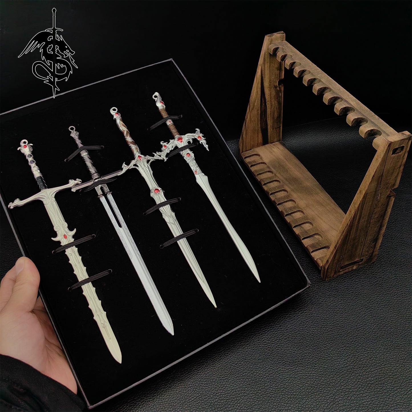 BG3 Blunt Blade Game Swords Display Prop 4 In 1 Gift Box