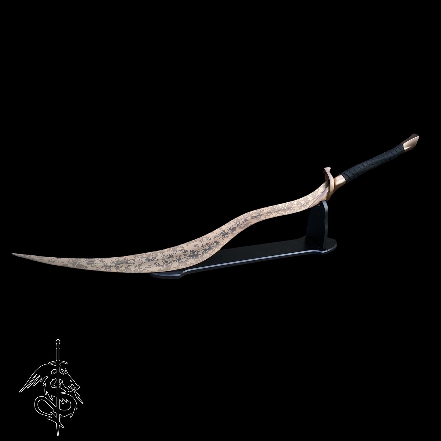 Steel Bloodhound's Fang Curved Greatsword Life-size Prop