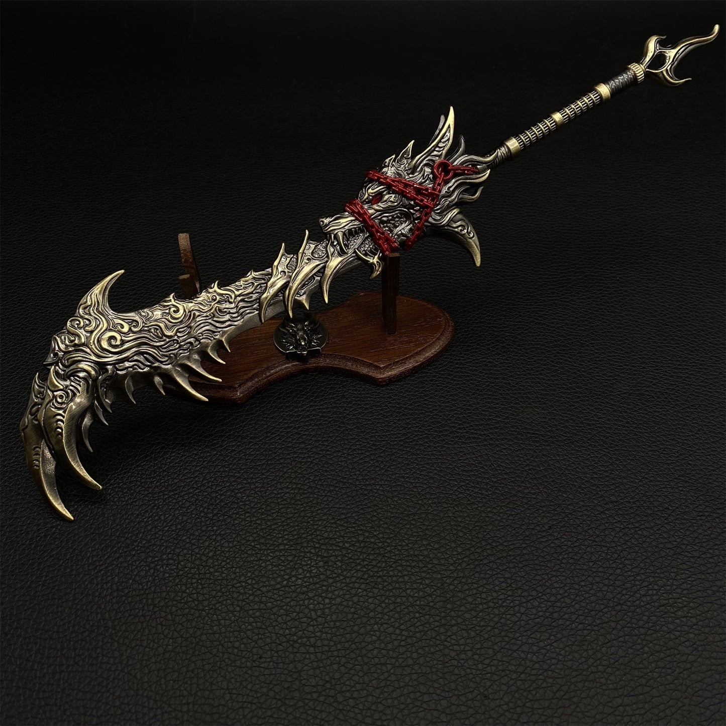 Metal Broad Wolf Lord Sword Metal Craft Weapon Replica