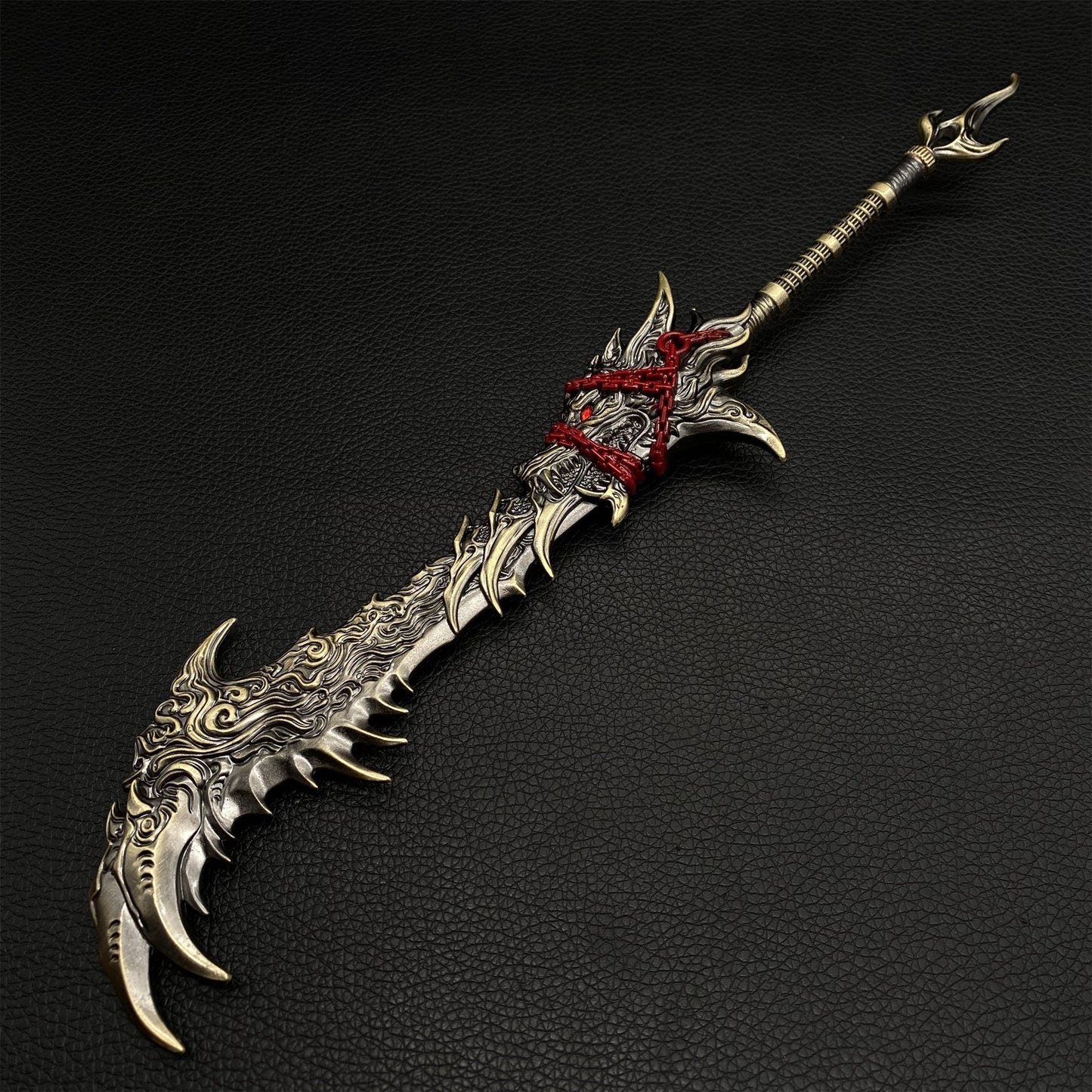 Metal Broad Wolf Lord Sword Metal Craft Weapon Replica