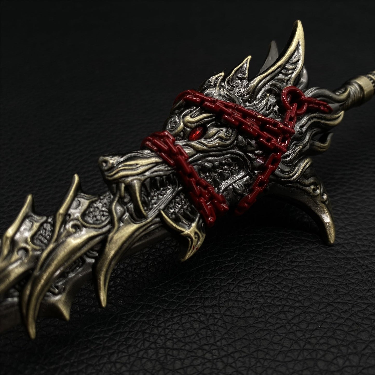 Metal Broad Wolf Lord Sword Metal Craft Weapon Replica
