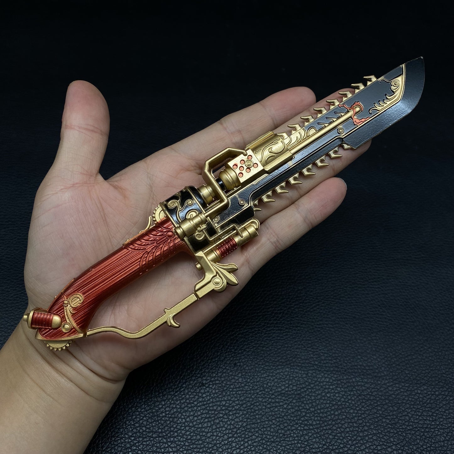 DF Game Chainsaw Blade Metal Mini Replica