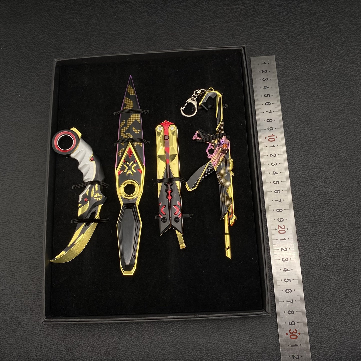 Champions Skin Gift Box Metal Replica Cool 4 In 1 Gift Box