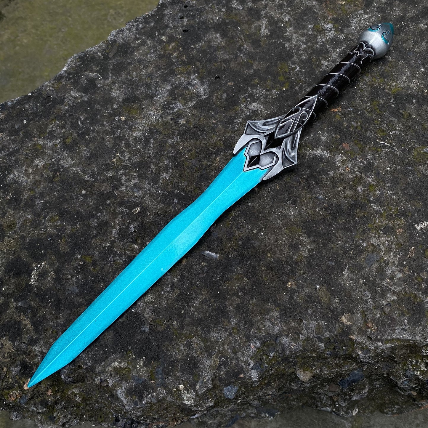 1/3 Chillrend Sword Metal Replica