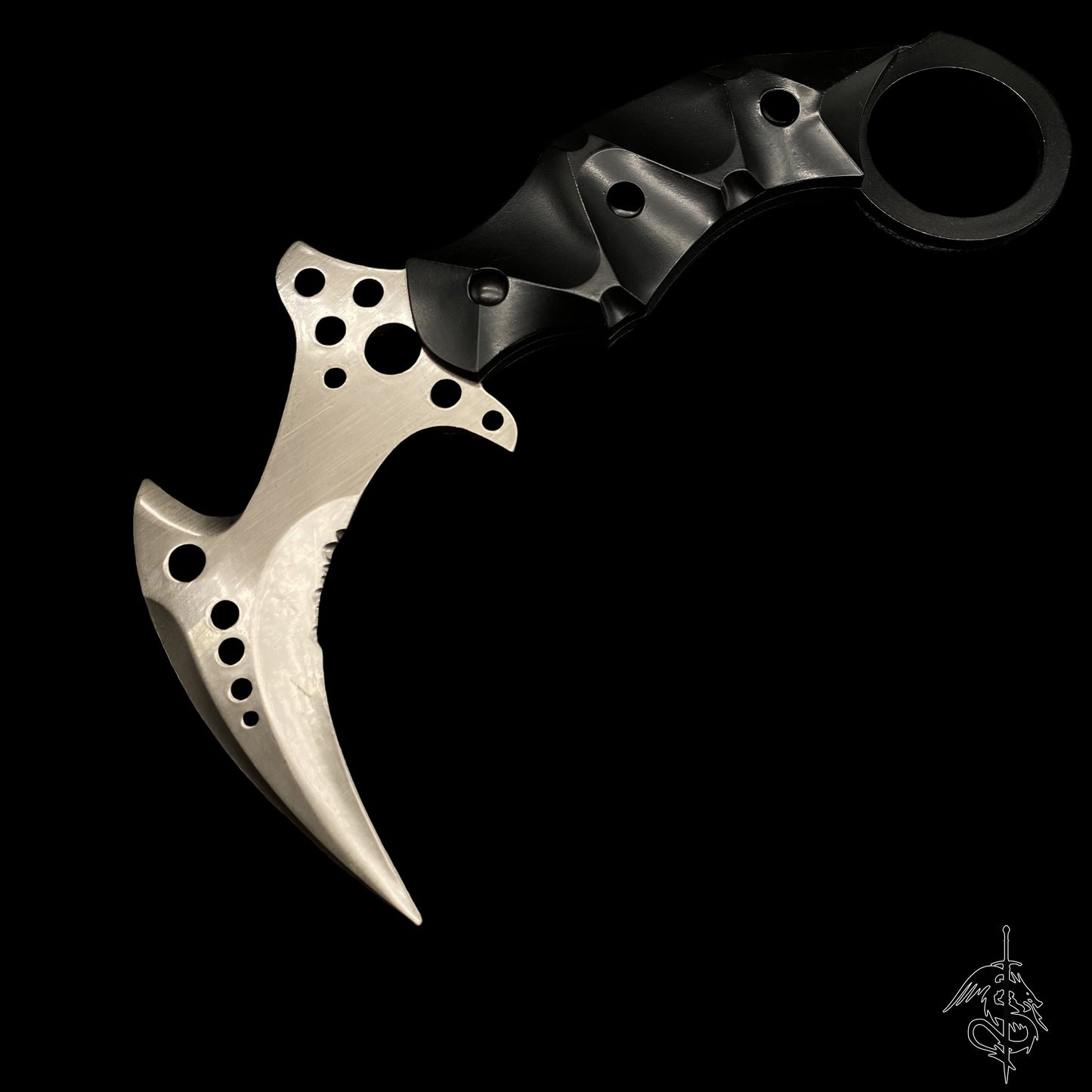 Life-Size Re8 Chris Karambit Metal Replica USA Stock