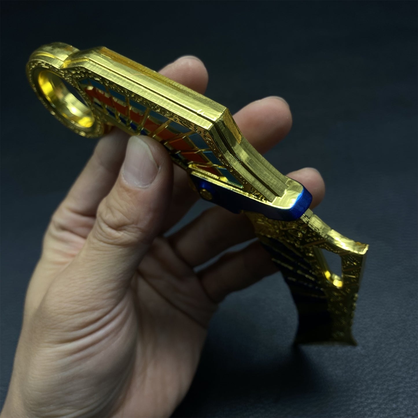 Hot Game Claws Of Vast Sky Metal Mini Replica
