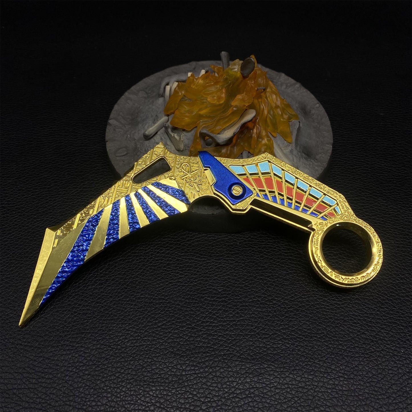 Hot Game Claws Of Vast Sky Metal Mini Replica