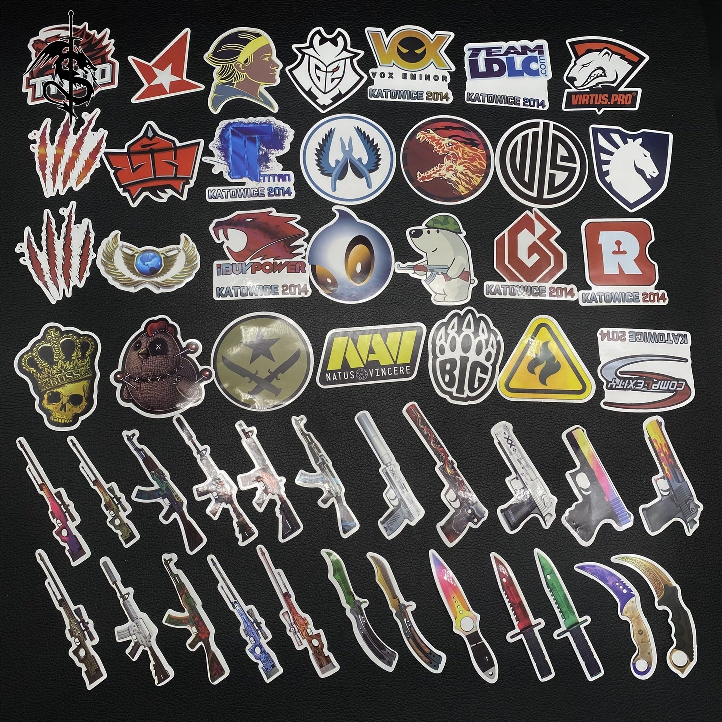 Crimson Web Skin Balisong & Stickers & 4 Keychains &Random 1 AK With Gift Case