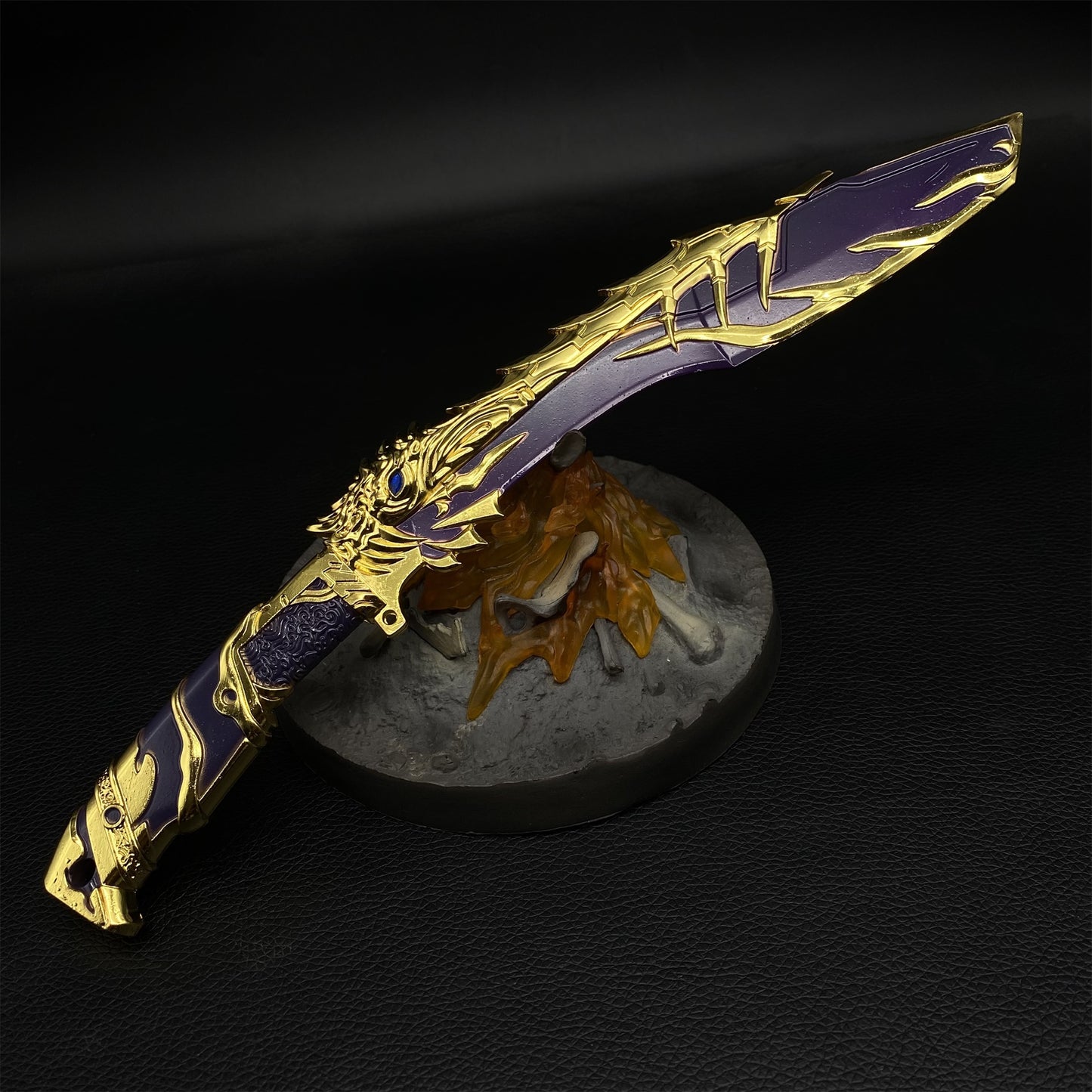 CrossFire Claw Knife Metal Weapon Collection