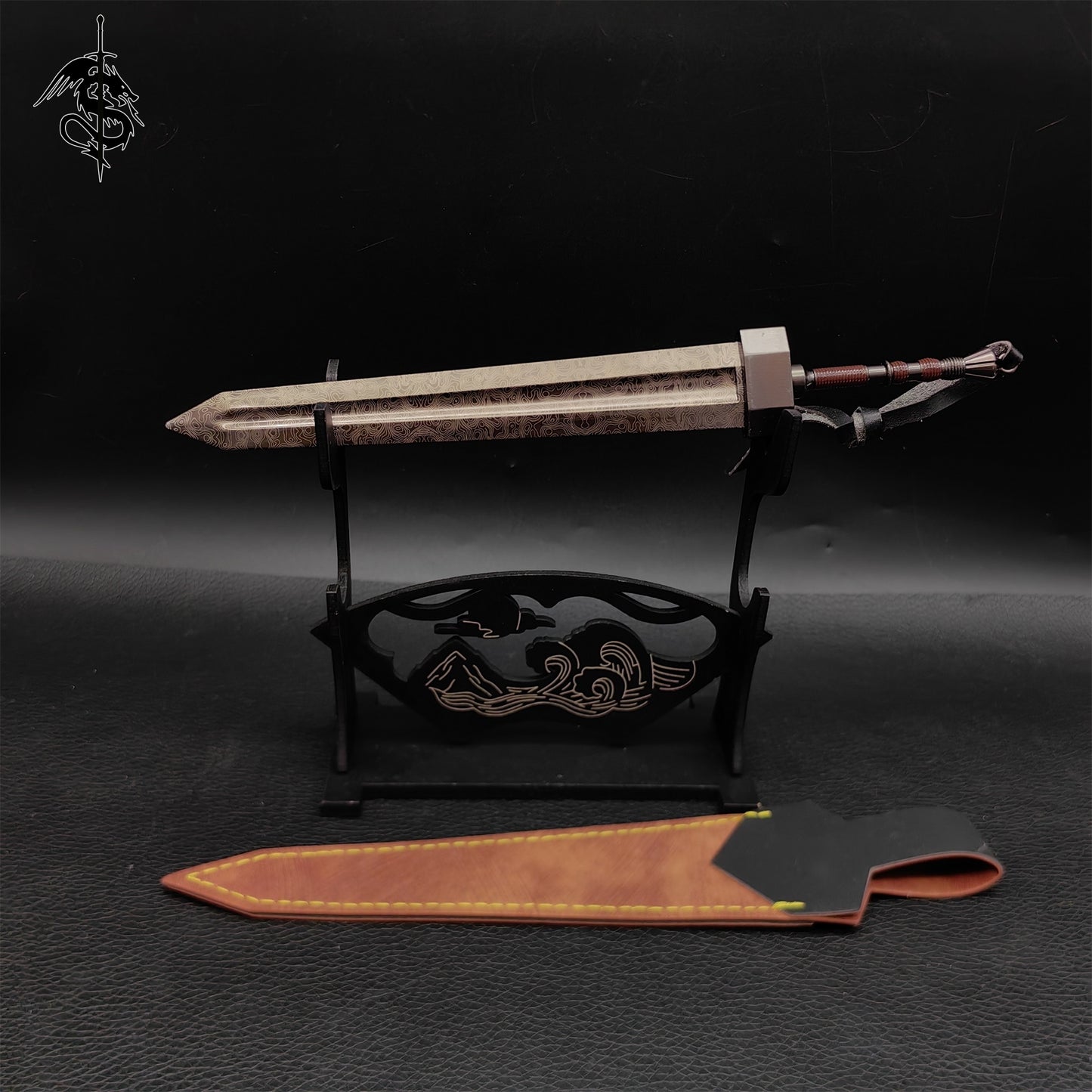 Soul Game Classical Greatsword Small Metal Replica With Damascus Pattern
