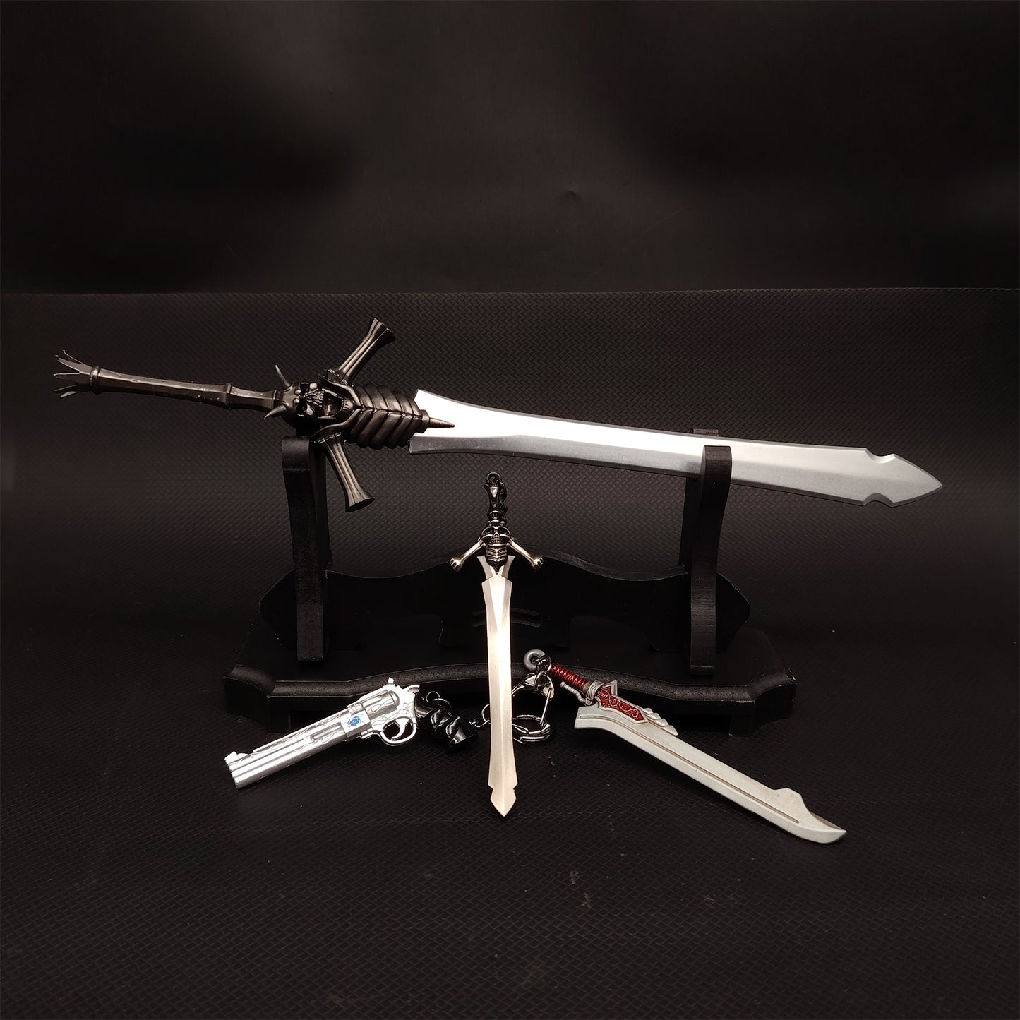 DMC4 Red Queen Sword Dante Rebellion Sword Metal Craft 30CM/11.8"