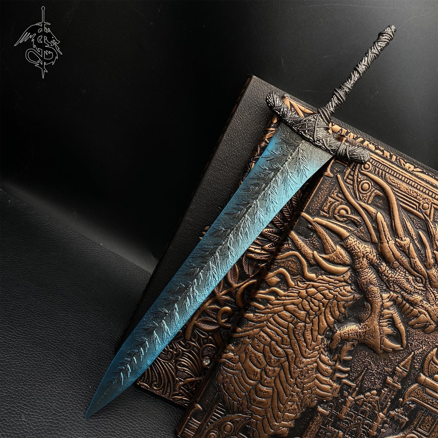 ER Dark Moonlight Greatsword 11.8'' Metal Sword