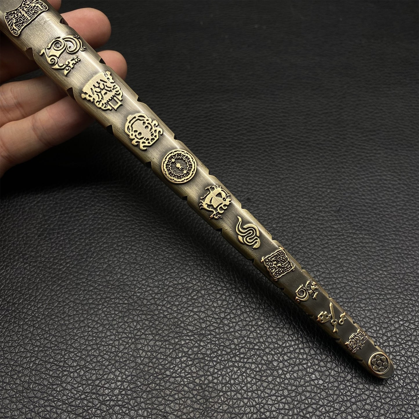 Cold Weapon Demon-Subduing Breaker Metal Mini Replica