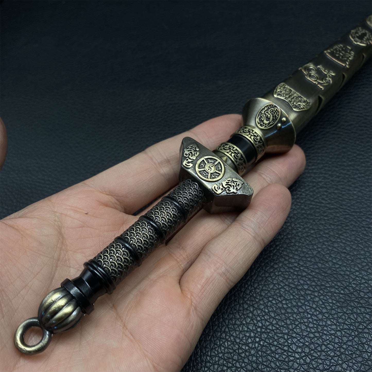 Cold Weapon Demon-Subduing Breaker Metal Mini Replica