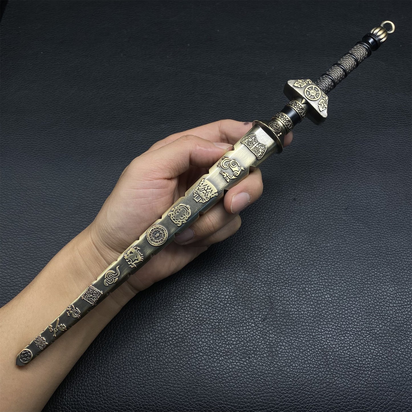 Cold Weapon Demon-Subduing Breaker Metal Mini Replica
