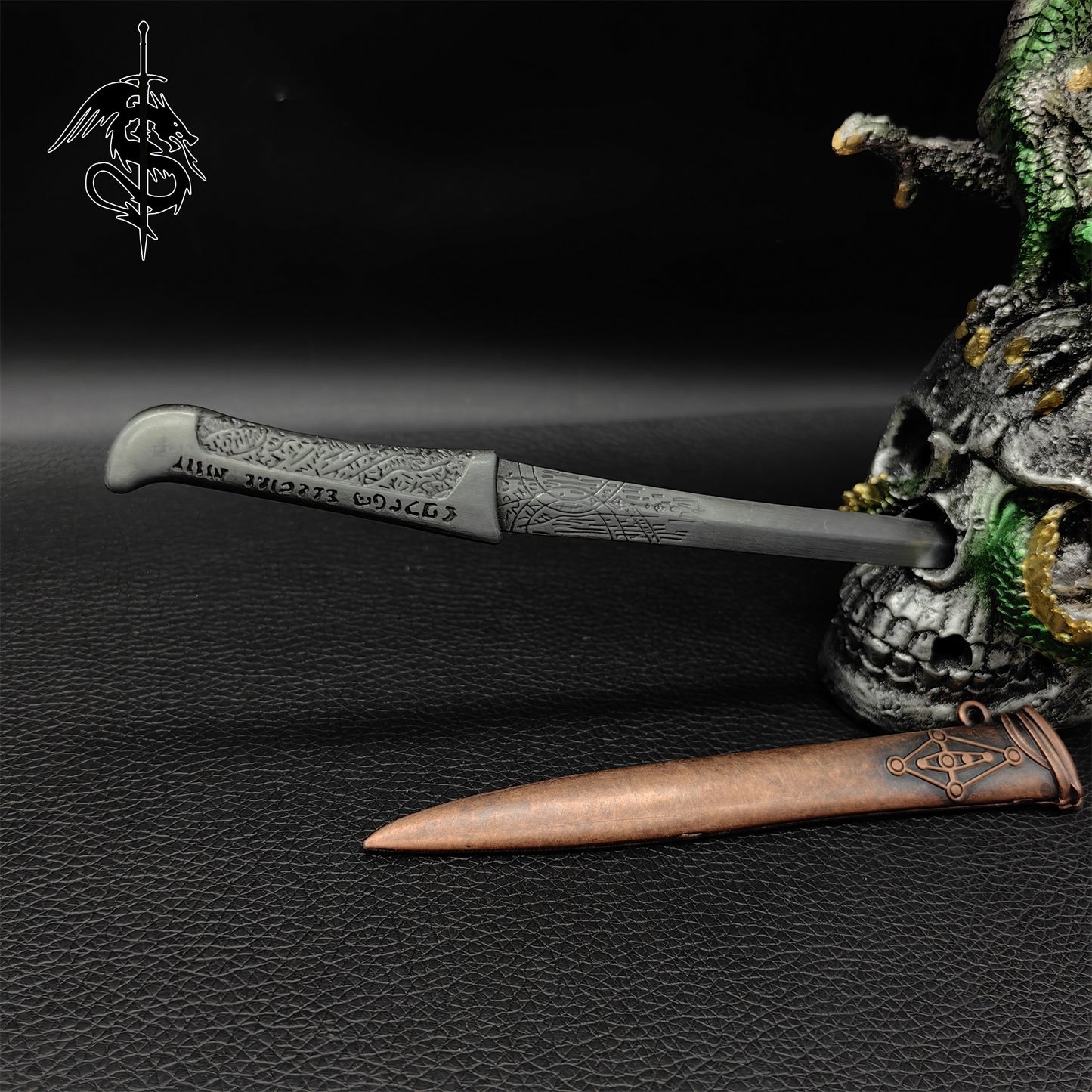 Famous Movie Dune Prop Dib'Muad's Crysknife Replica Tiny Metal Sword