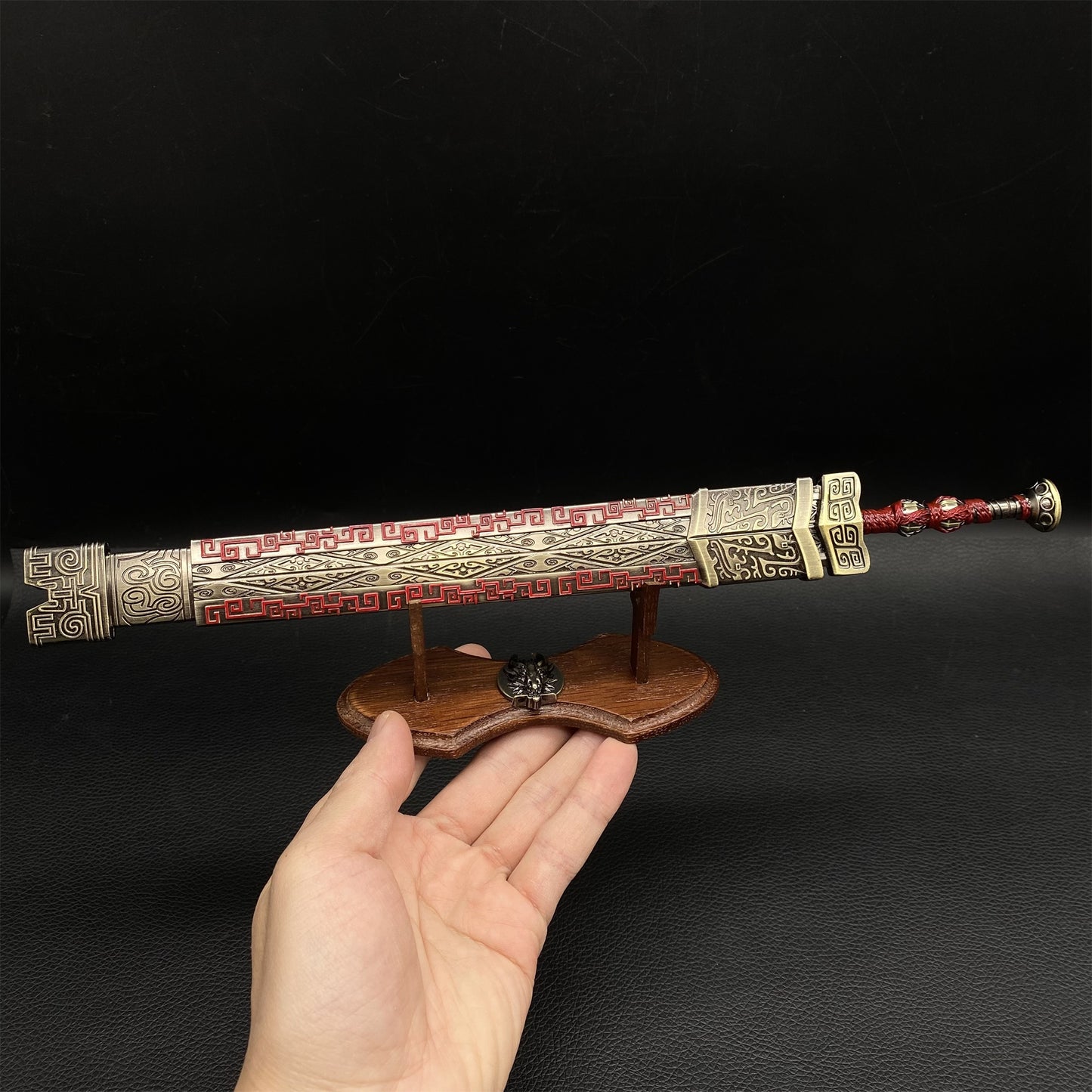 Naraka: Bladepoint Game Peripherals Ding Qin Sword Metal Craft Weapon