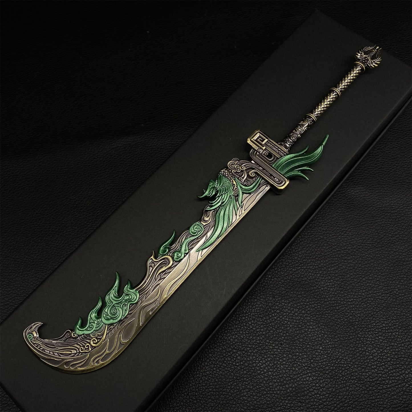 Chinese Phoenix Broadsword Metal Miniature Craft