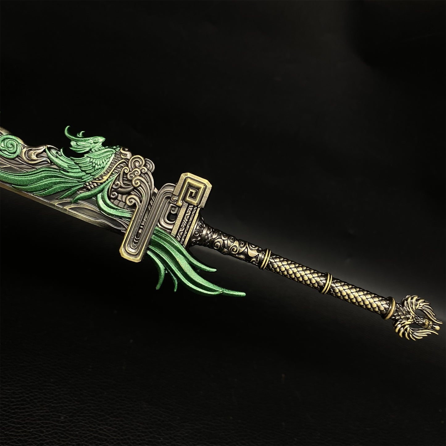 Chinese Phoenix Broadsword Metal Miniature Craft