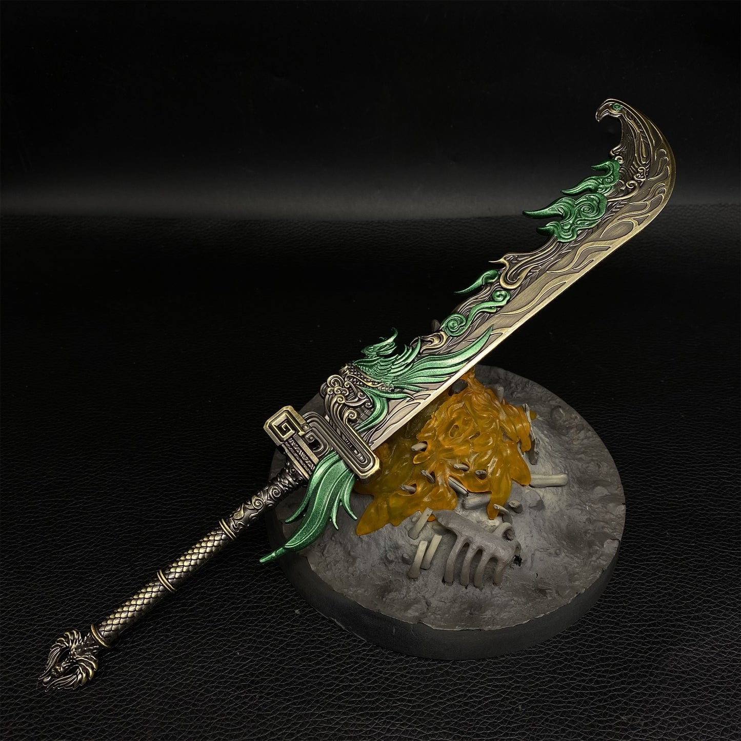 Chinese Phoenix Broadsword Metal Miniature Craft