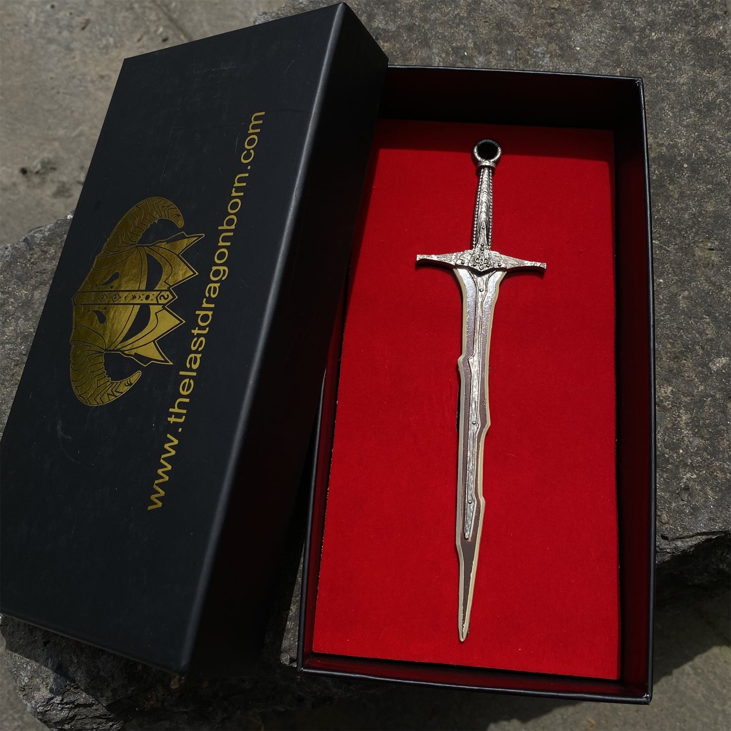Dragonbone Greatsword Metal Miniature Gift Box