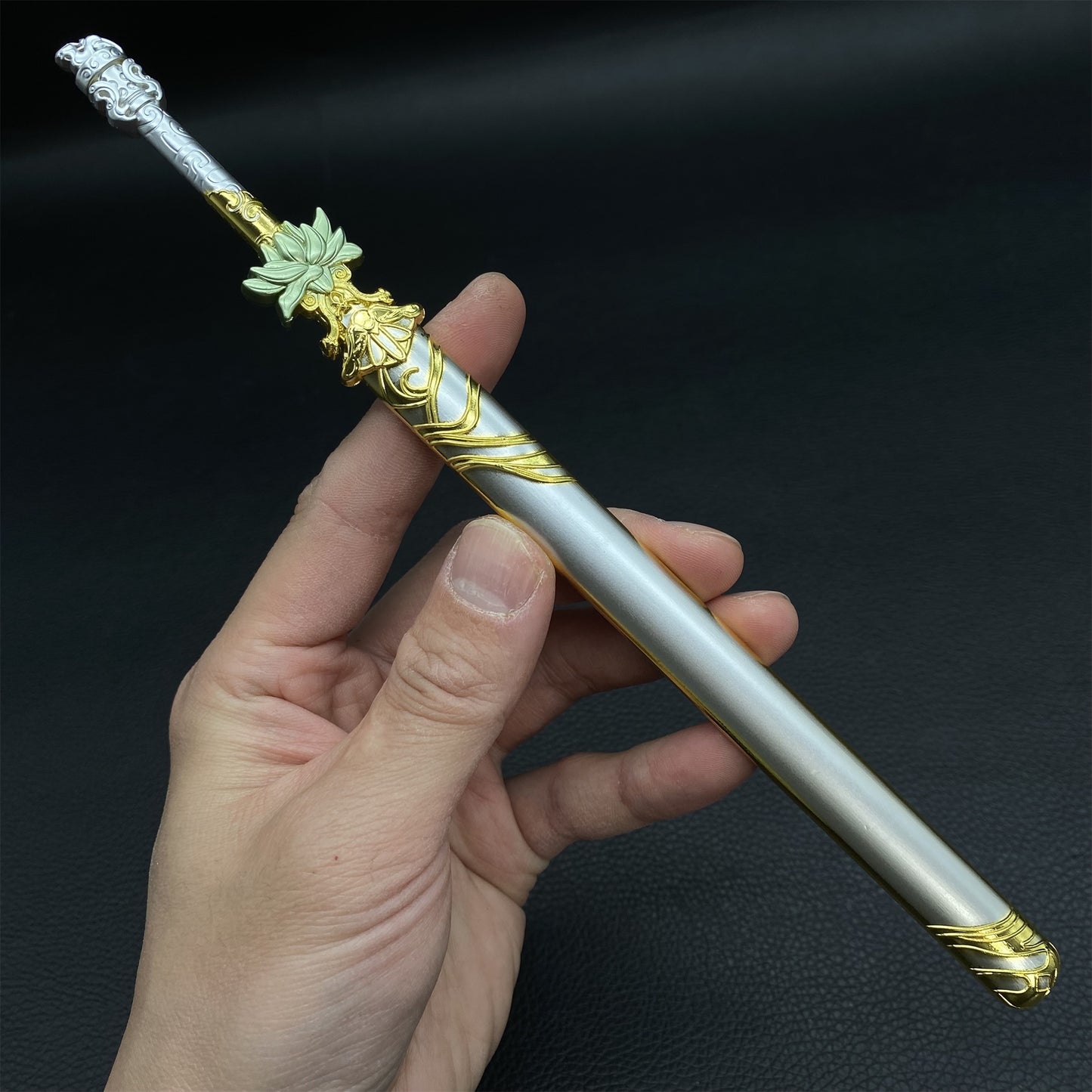 Dust-free Sword Metal Replica