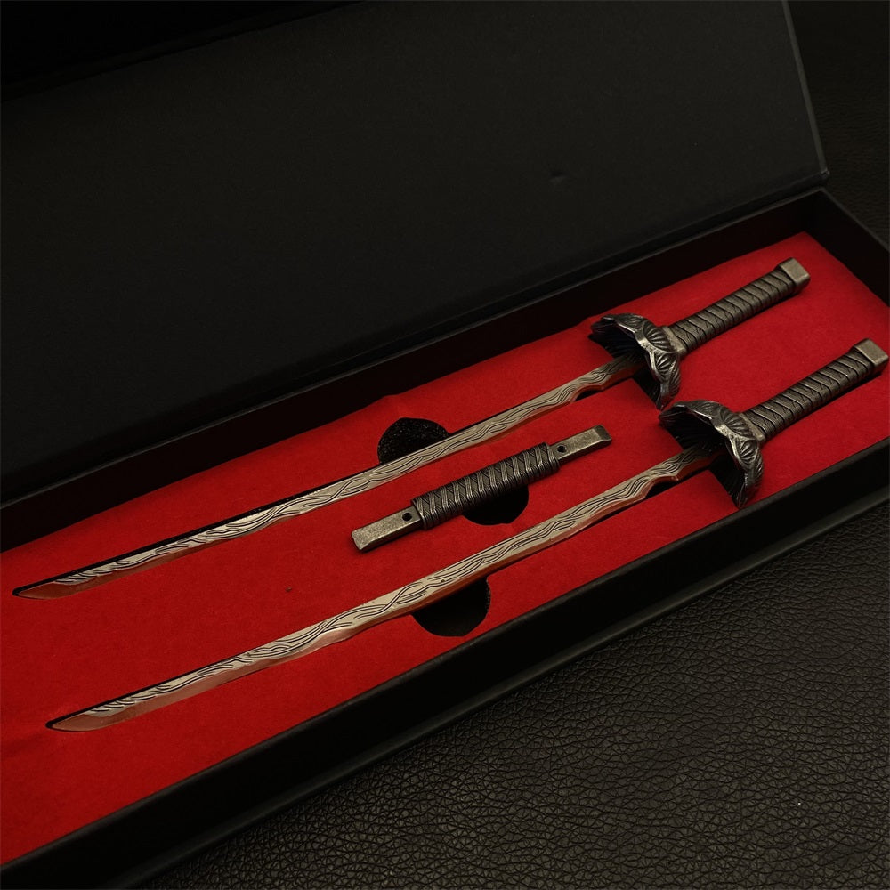 ER Eleonora's Poleblade Metal Miniature 48CM/18.8"