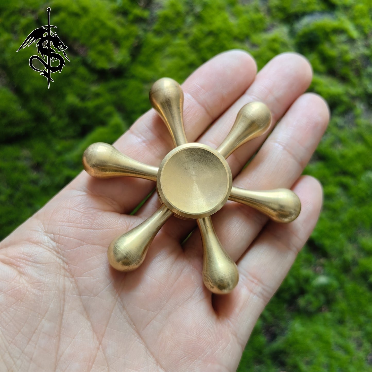 Brass Water Droplet And Sun Rotating Toy Fingertip Spinner