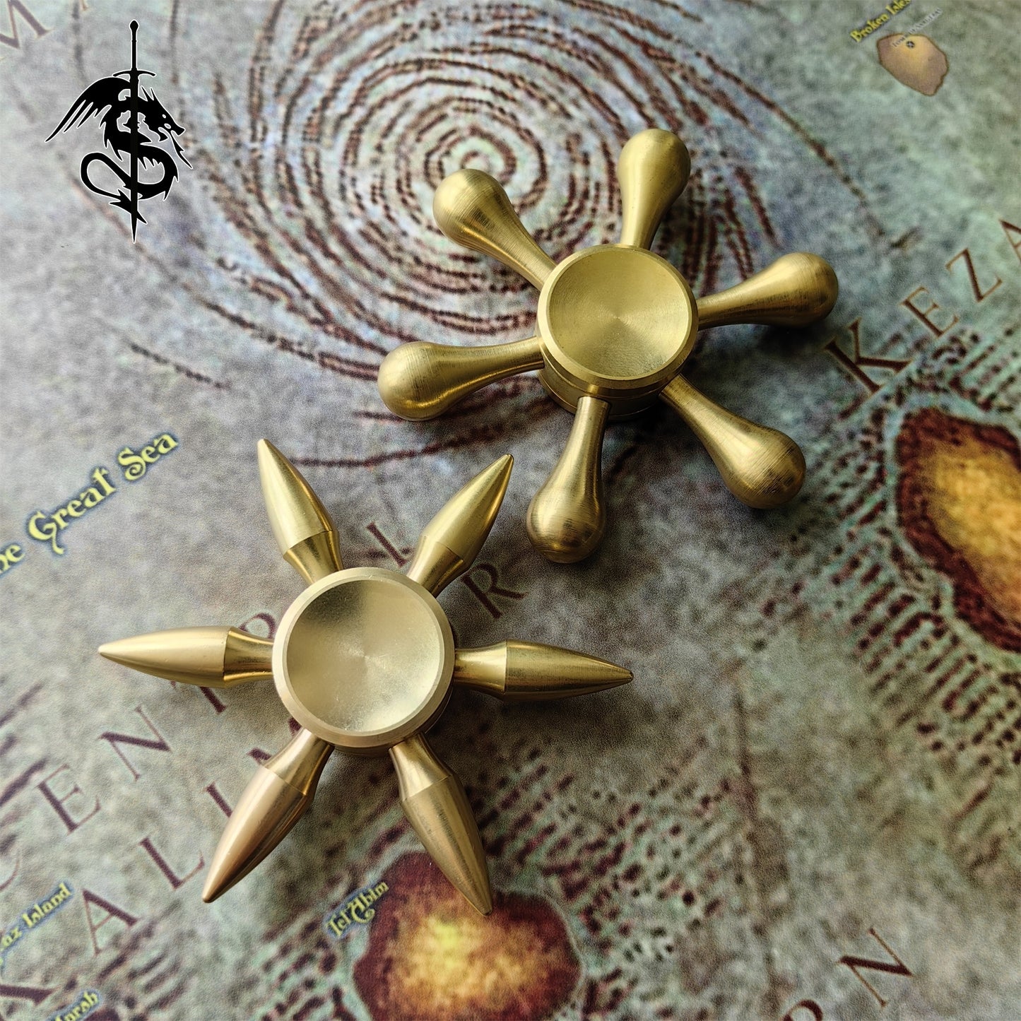 Brass Water Droplet And Sun Rotating Toy Fingertip Spinner