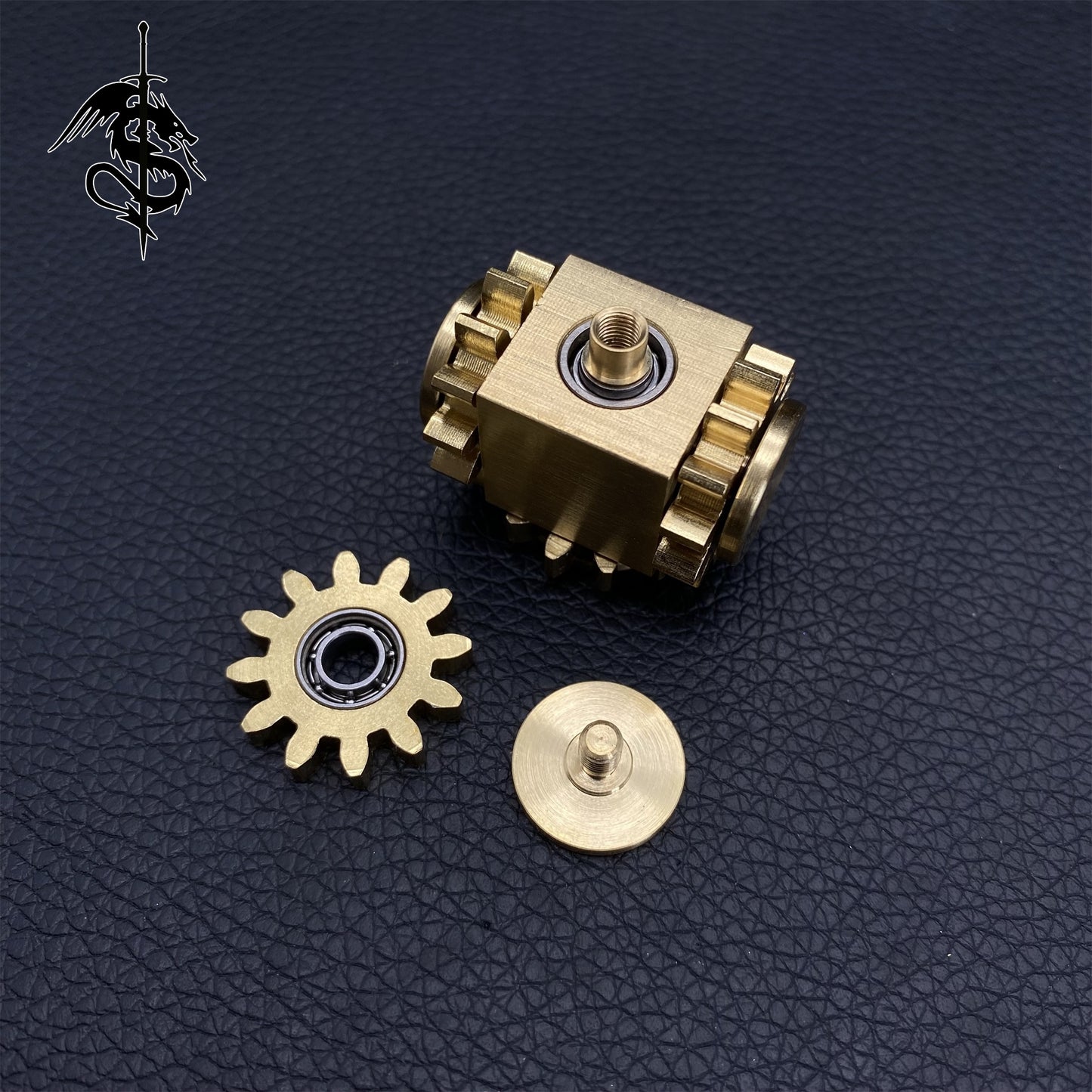 Brass Rotating Gear Rubik's Cube Fingertip Spinner