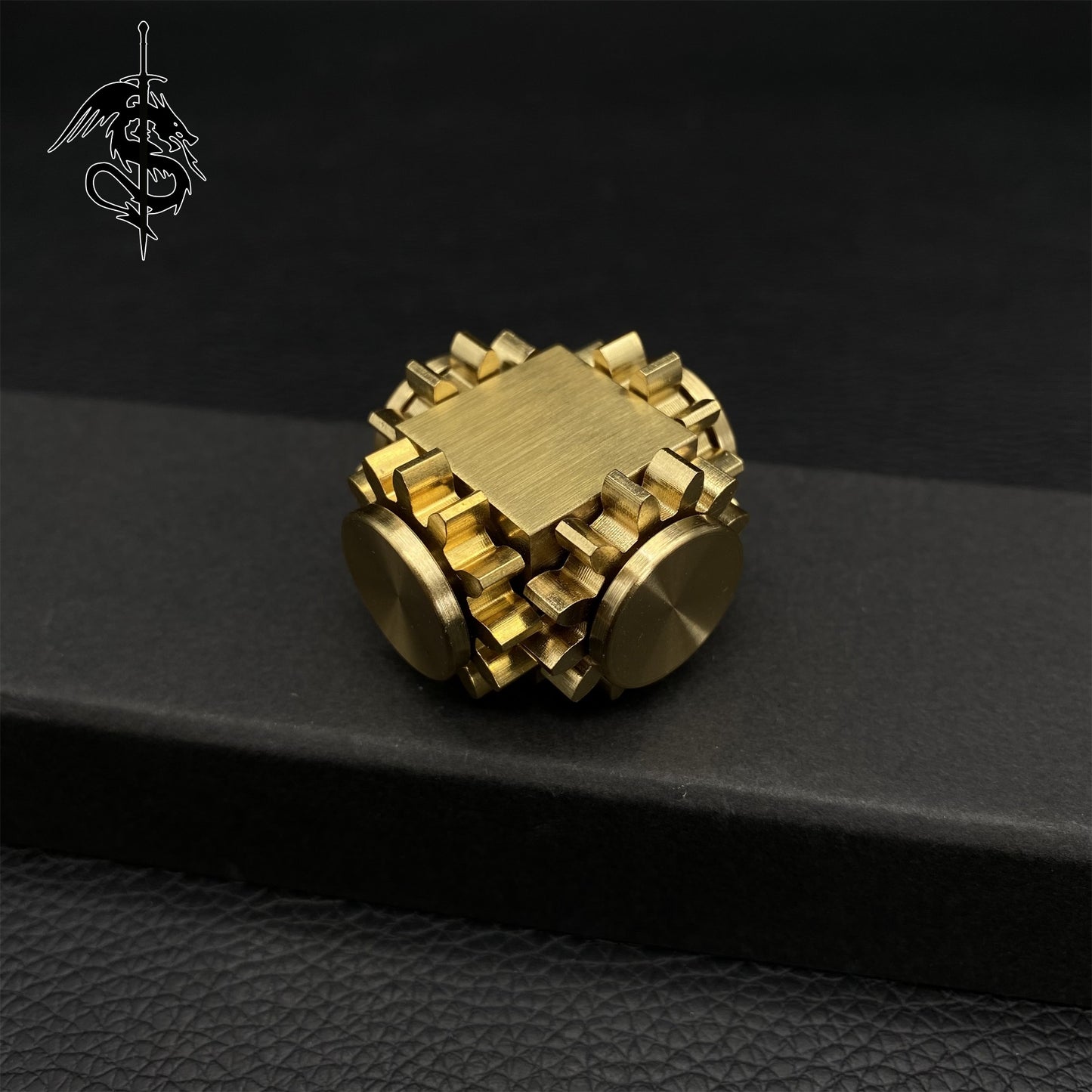 Brass Rotating Gear Rubik's Cube Fingertip Spinner