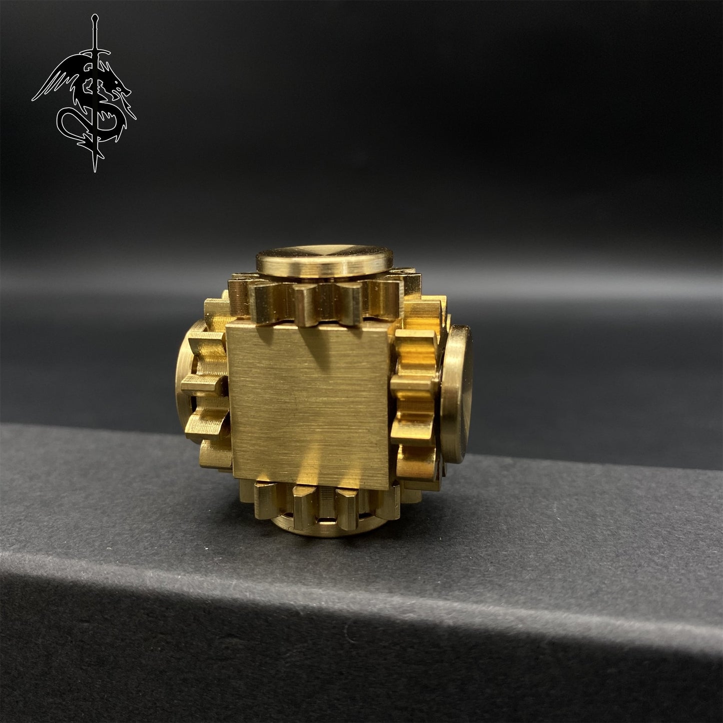 Brass Rotating Gear Rubik's Cube Fingertip Spinner