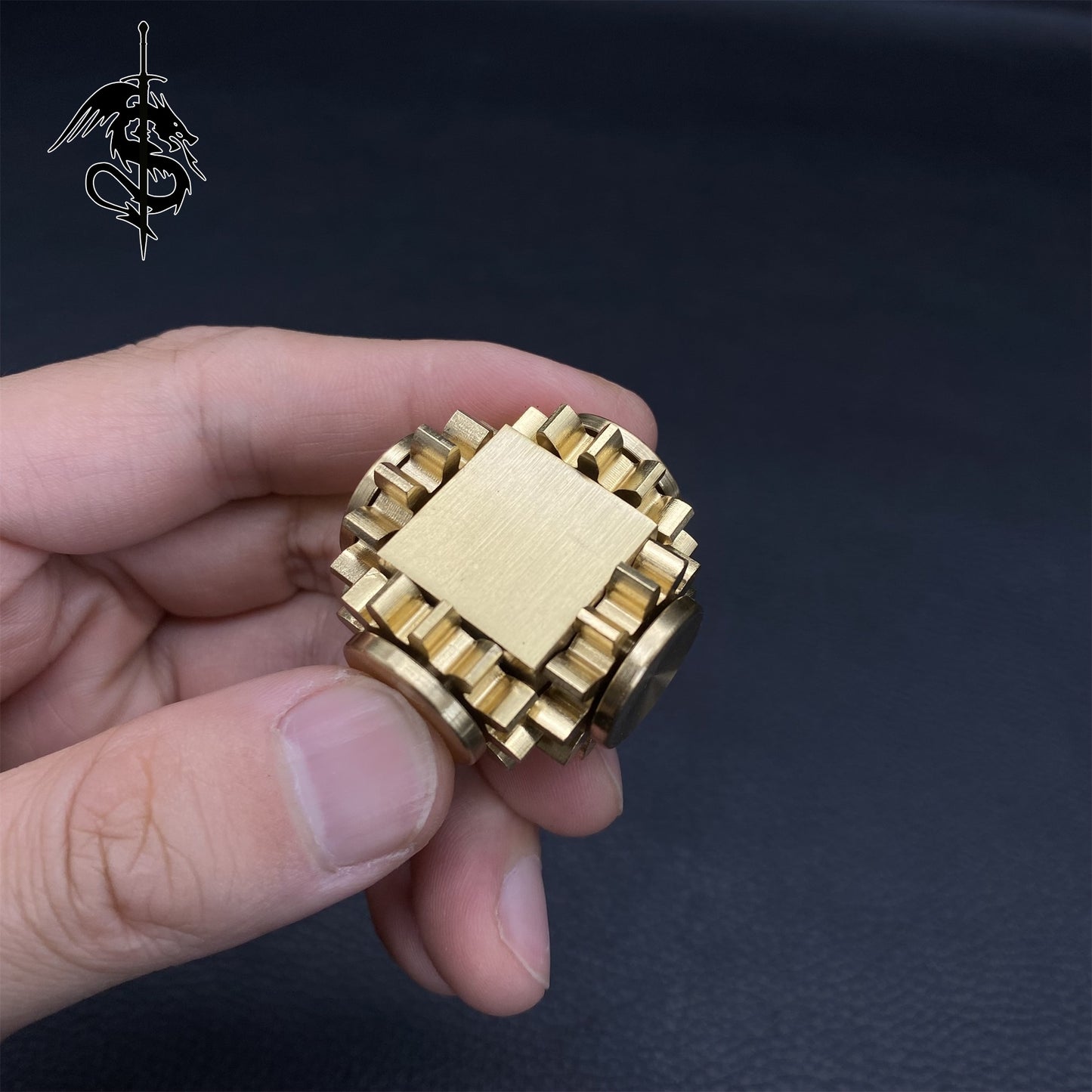 Brass Rotating Gear Rubik's Cube Fingertip Spinner