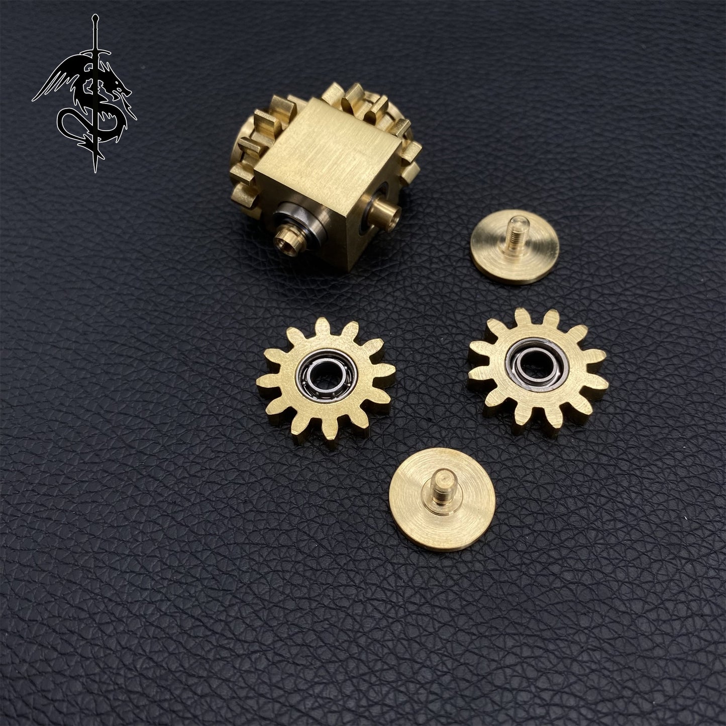 Brass Rotating Gear Rubik's Cube Fingertip Spinner
