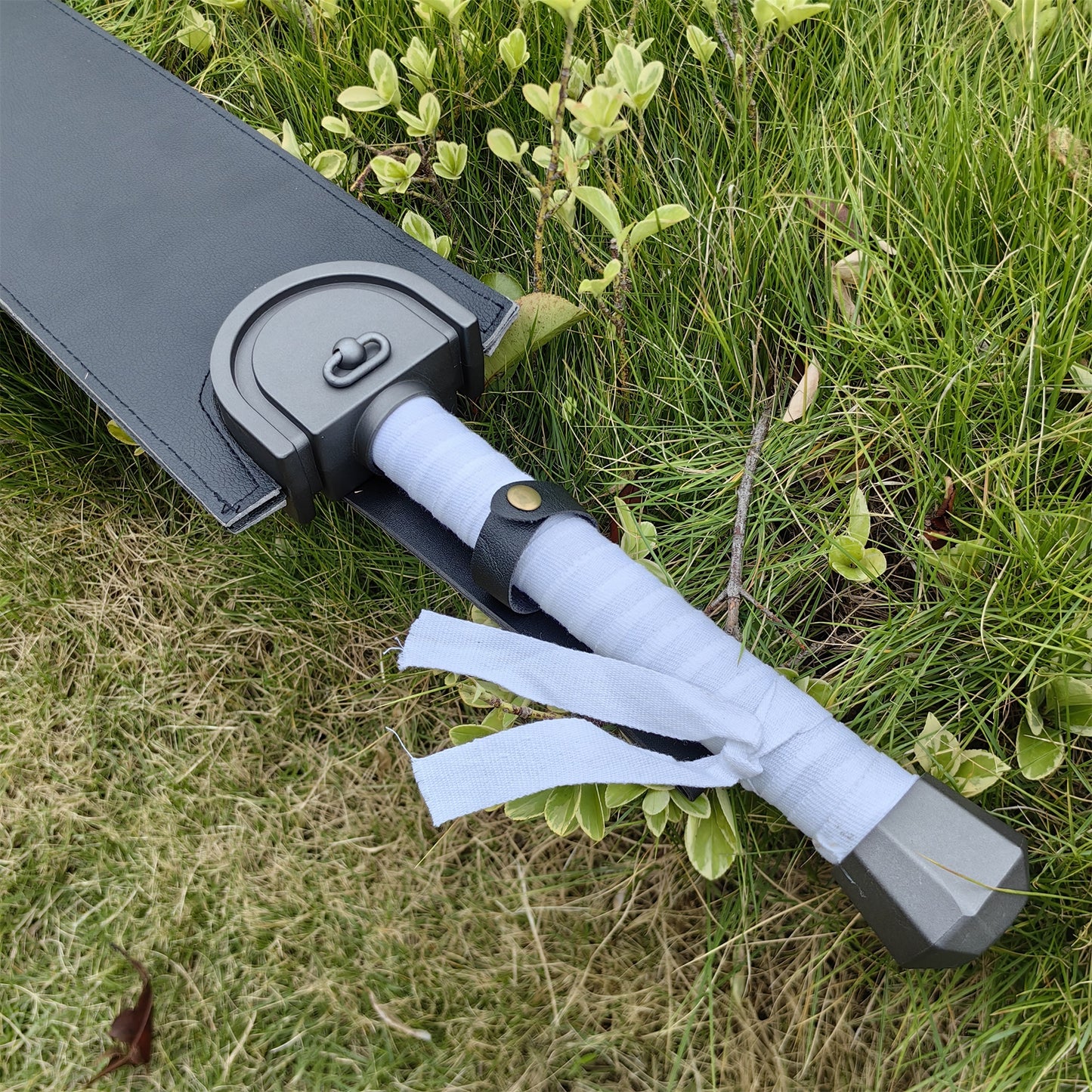 Life-size Guts Sword Metal Replica