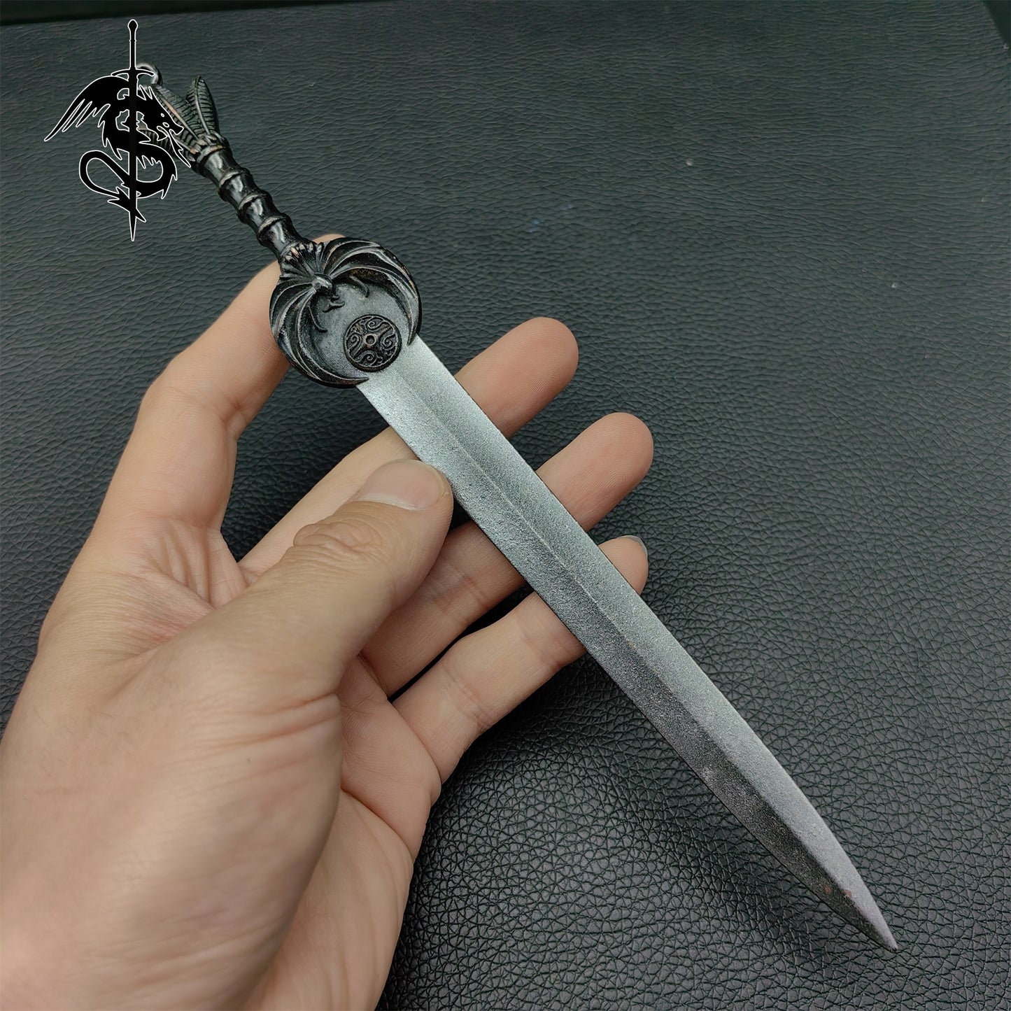 Hot Game Dragonborn Special Weapon 10 In 1 Pack