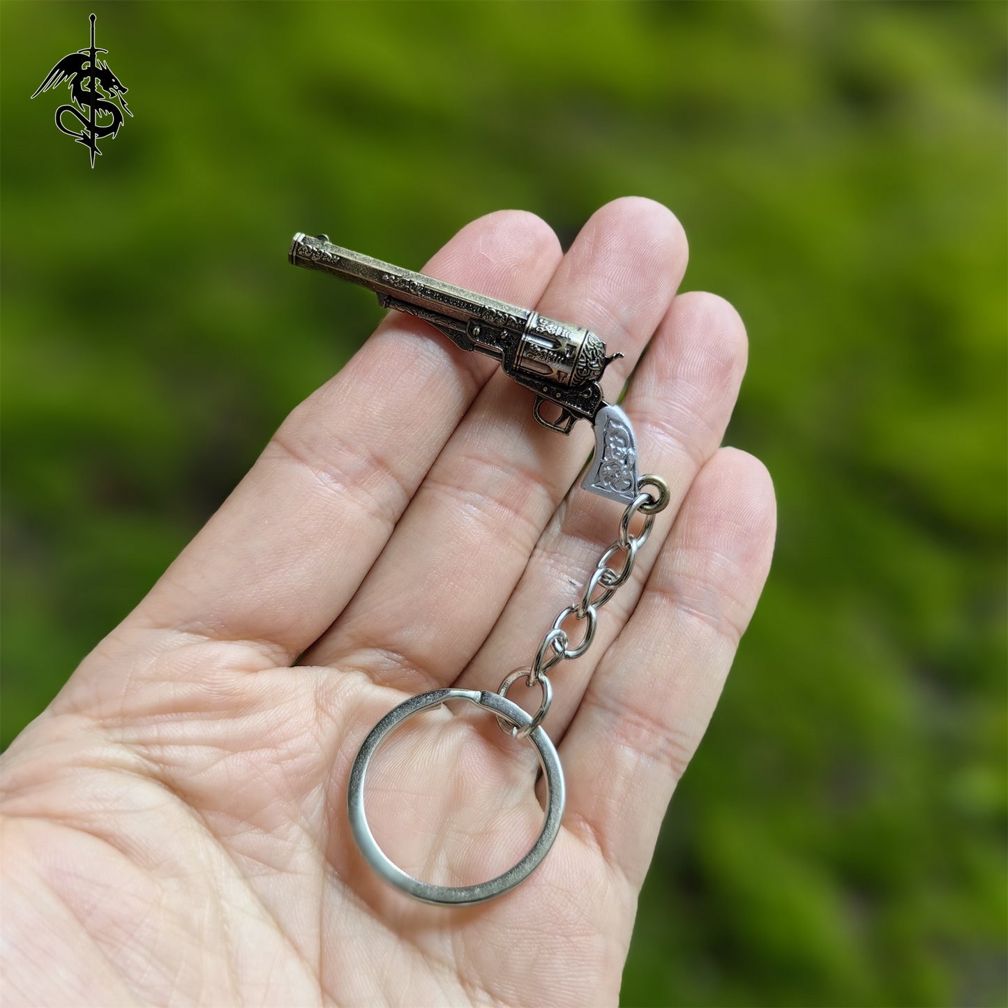 Metal M1851 Wolf Venom Revolver Tiny Keychain