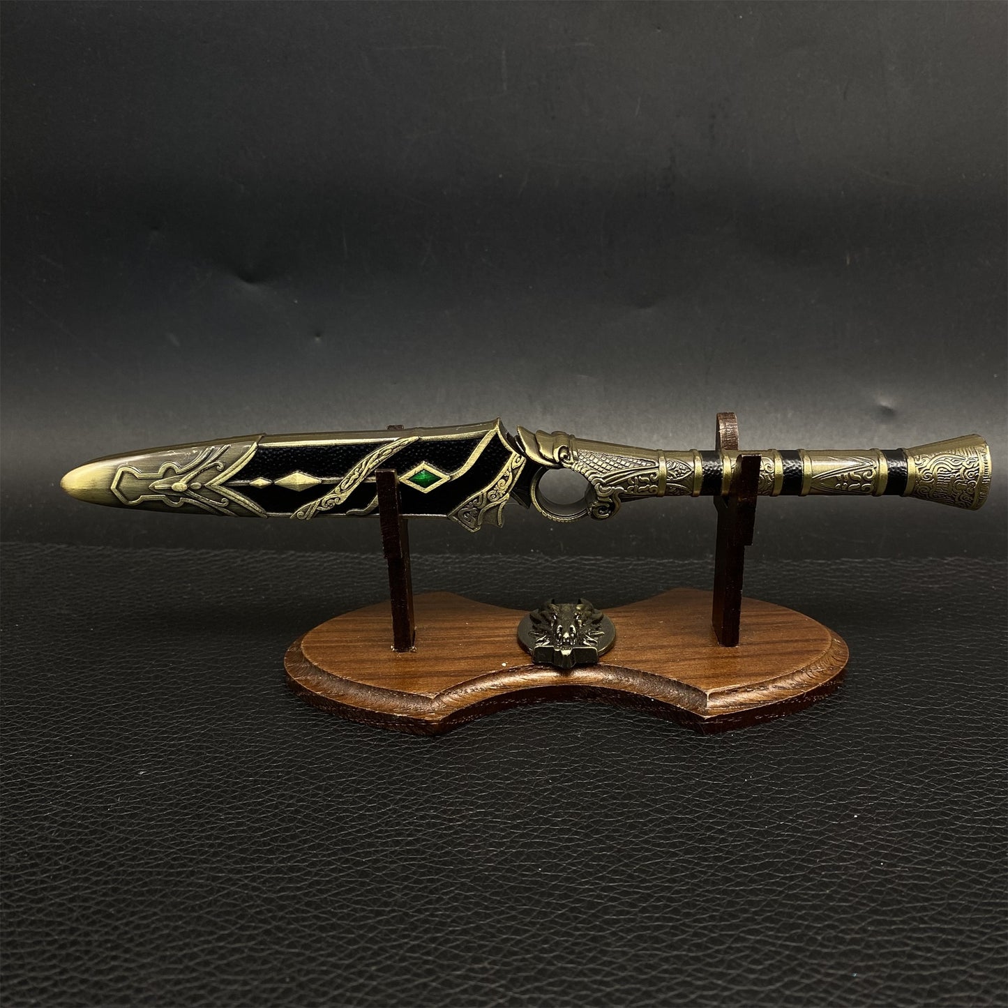 Dark River Inch Finger Sword Metal Replica