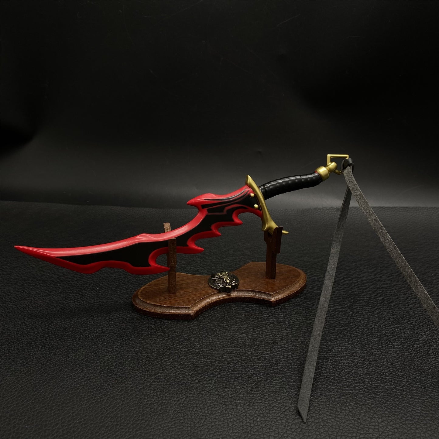 Mini Kasaka's Venom Fang And Knight Killer Dagger Metal Replica