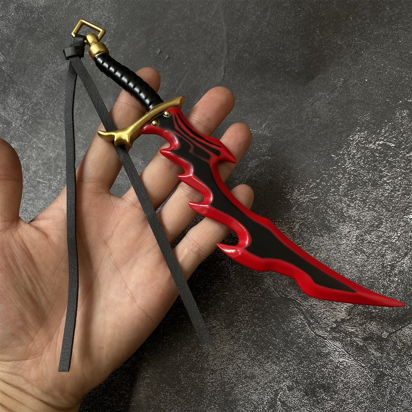Mini Kasaka's Venom Fang And Knight Killer Dagger Metal Replica