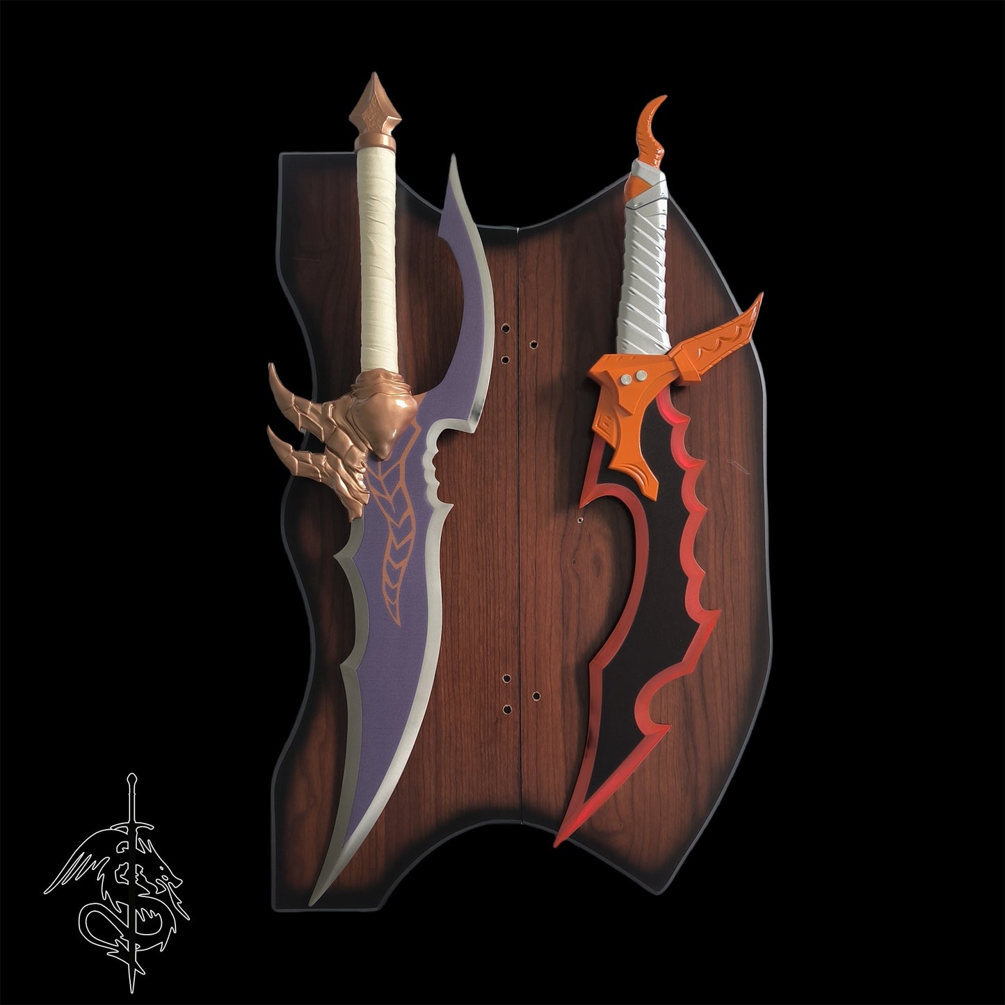 Kasaka's Venom Fang & Knight Killer Dagger Life-Size Metal Replica