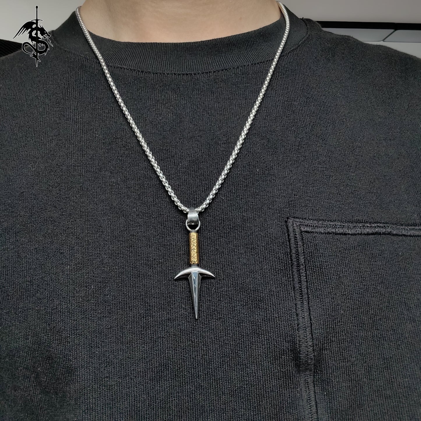 Flying Thunder God Kunai Metal Necklace