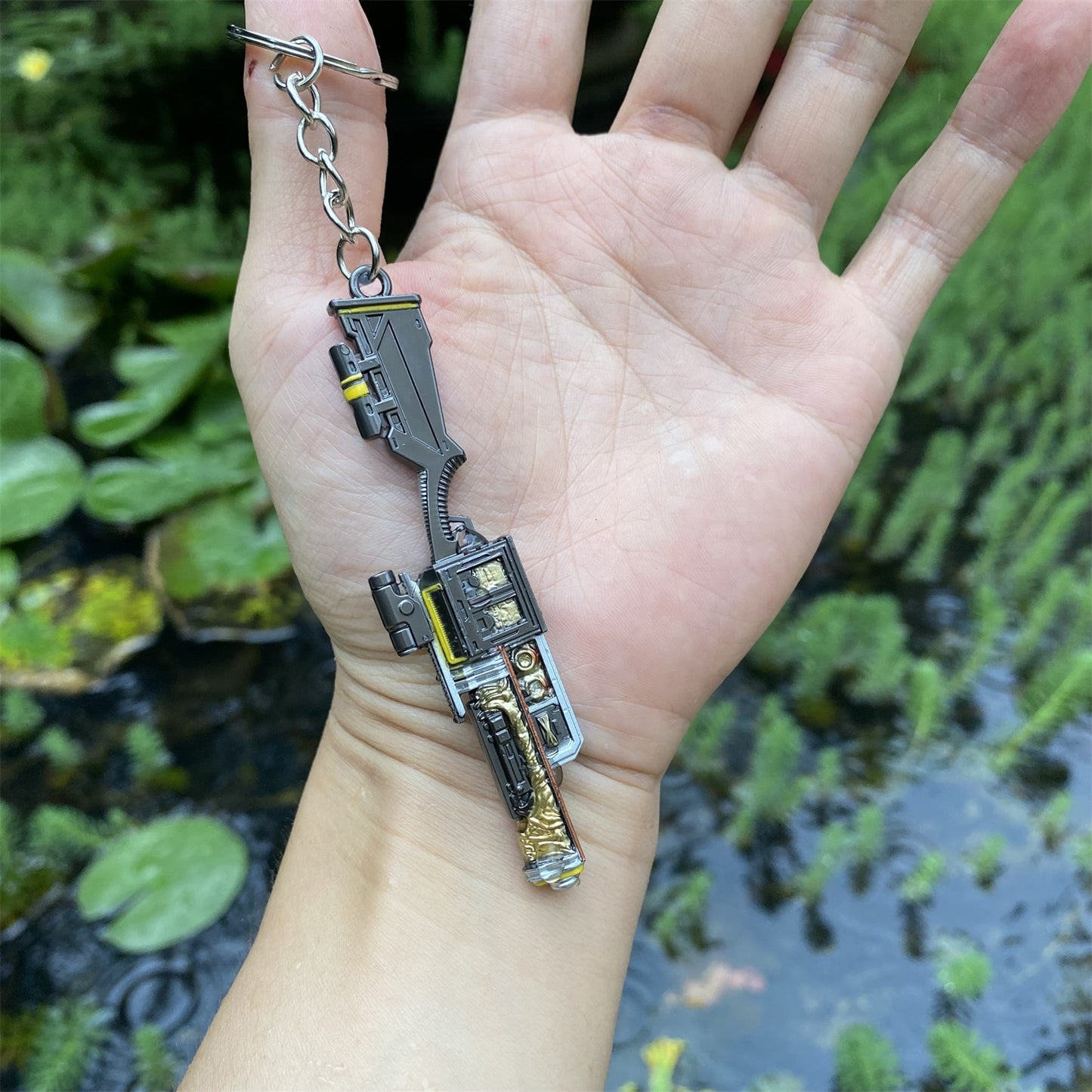 Tiny LAS17 Metal Gun Keychain