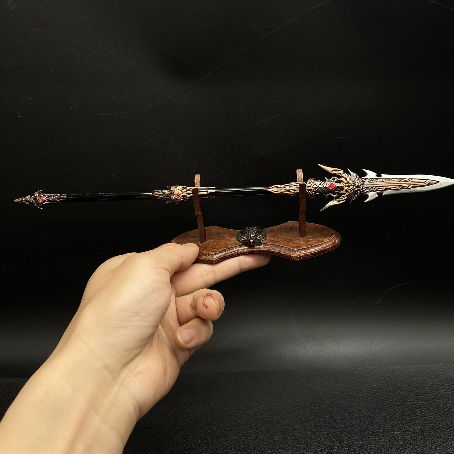 Famous Anime Guardian Of The Land Spear Metal Replica