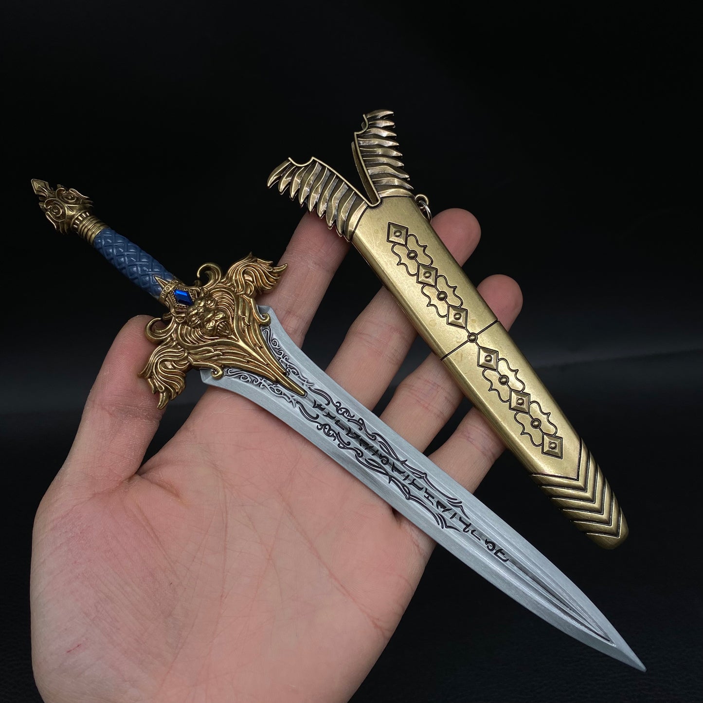 WOW Royal Guard Sword Metal Replica