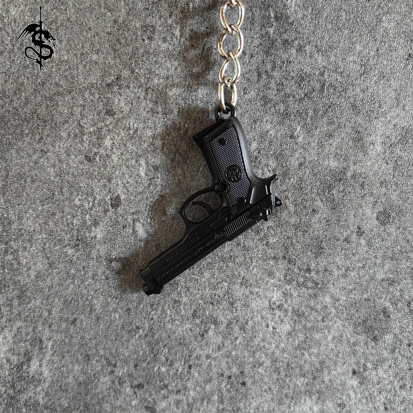 Metal Mini M92F Gun Keychain Beretta 92 Model Pendant