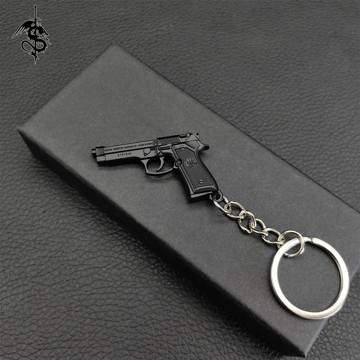 Metal Mini M92F Gun Keychain Beretta 92 Model Pendant